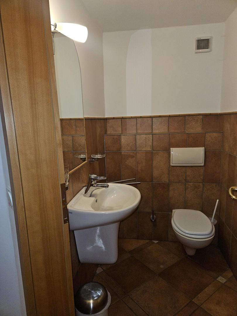 KG WC