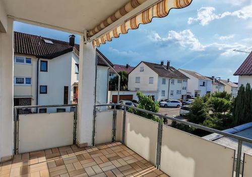 großer Balkon