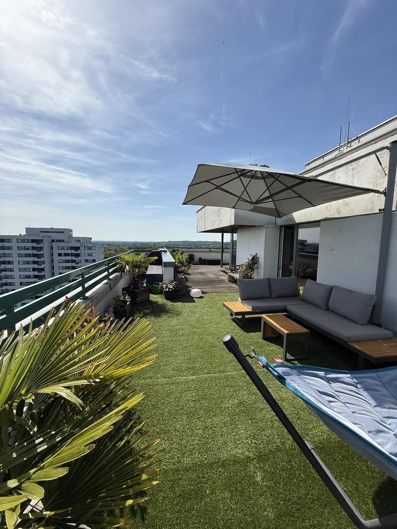 Großzügige Dachterrasse 