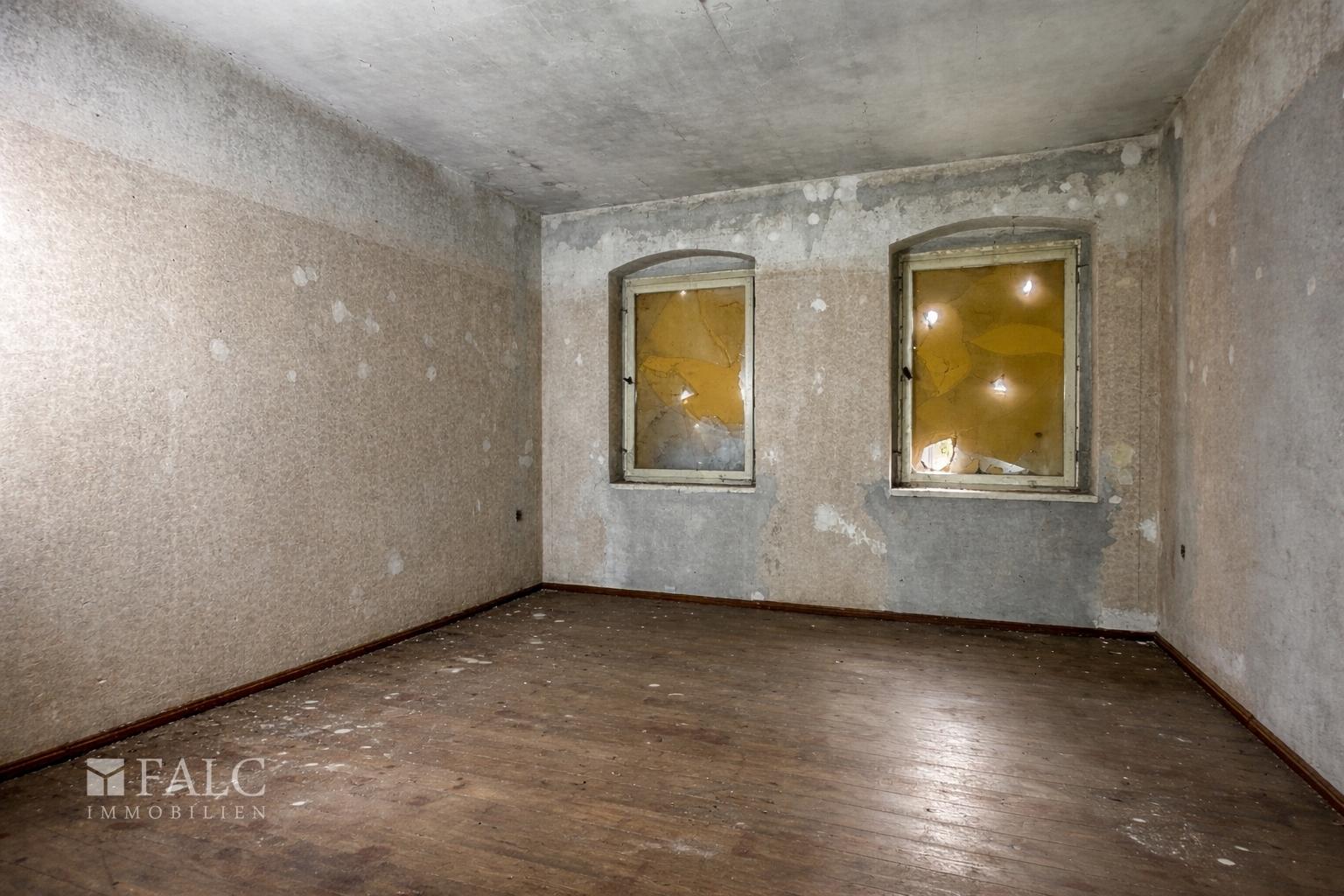 Schlafzimmer OG - Ist-Zustand (leergeräumt)