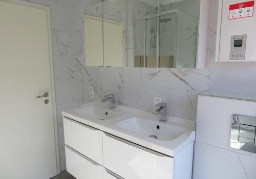 Doppelwaschbecken 1