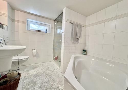 BADEZIMMER SOUTERRAIN
