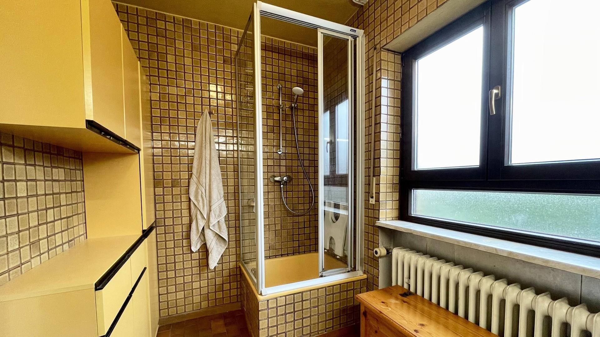 13_ EG Bad mit Dusche Foto 2