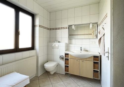 15_1.OG Bad mit Badewanne