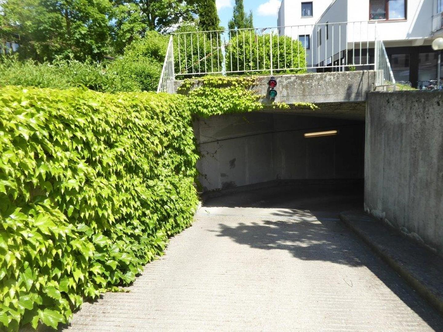 Einfahrt zur Tiefgarage