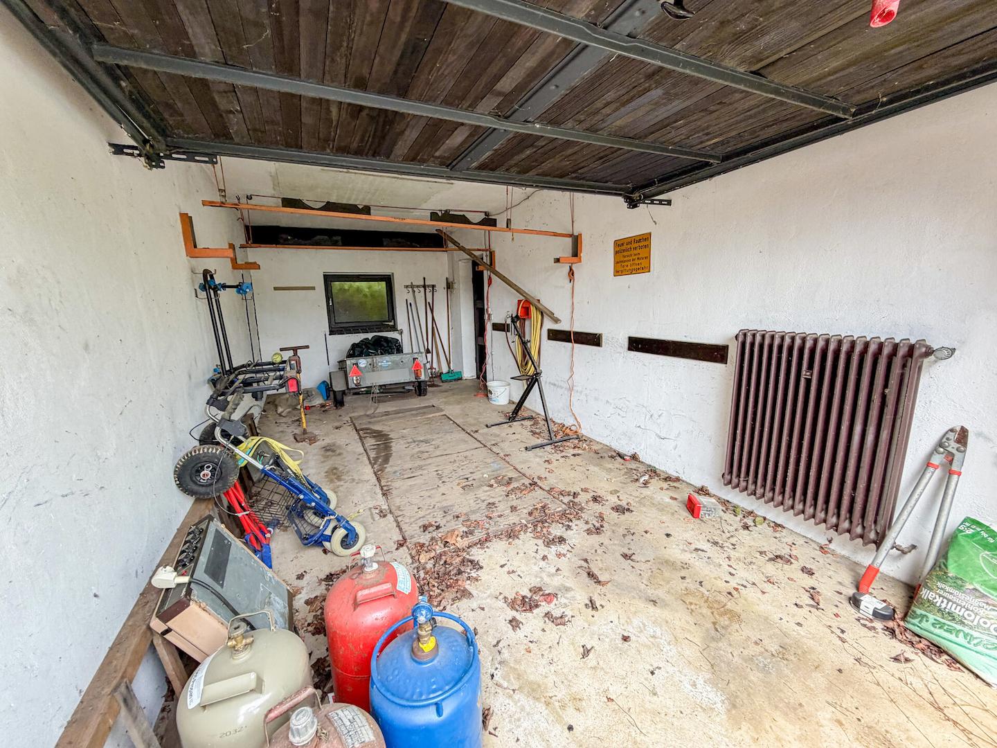 29 Garage