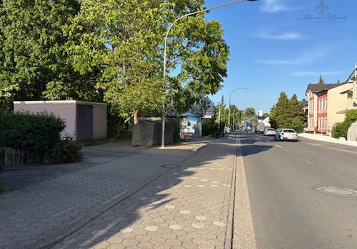 Straßansicht 2