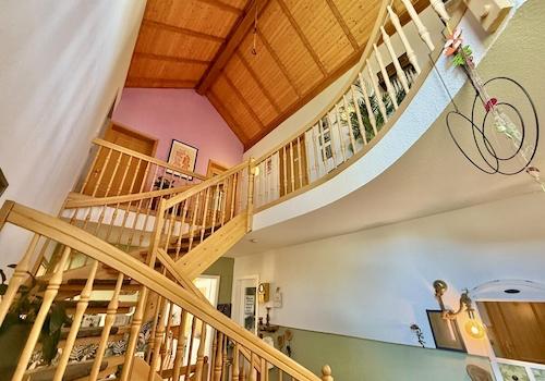 Treppe mit Empore