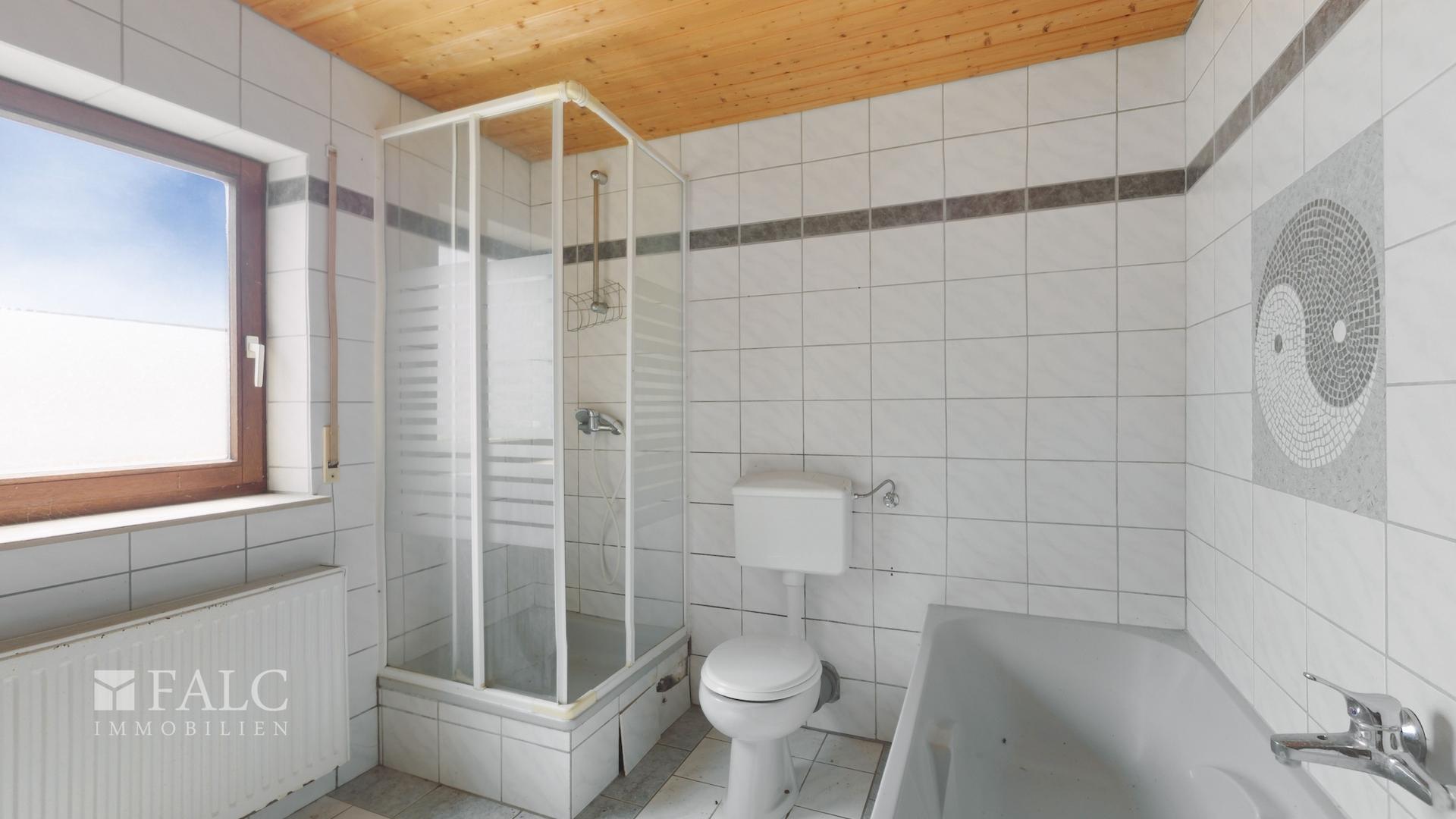Badezimmer KG