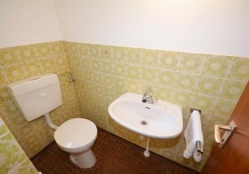 Gäste-WC Erdgeschoss