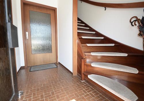 Treppe ins Dachgeschoss