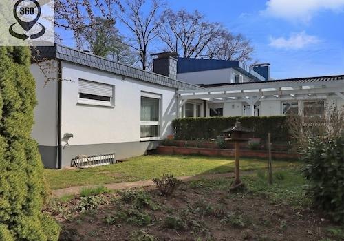 Eckbungalow - Gartenansicht