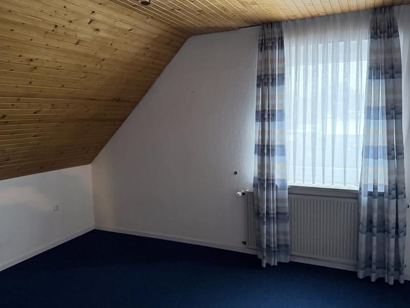 Zimmer 1 OG