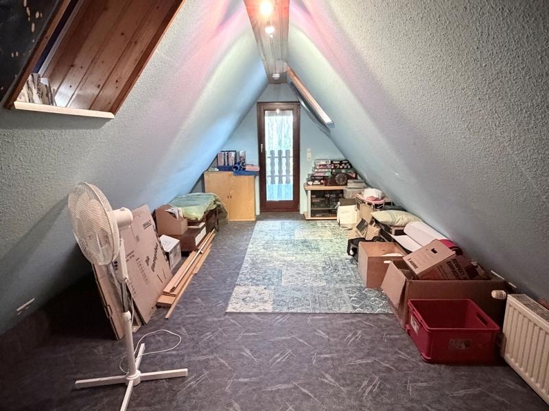 Spitzboden (1)
