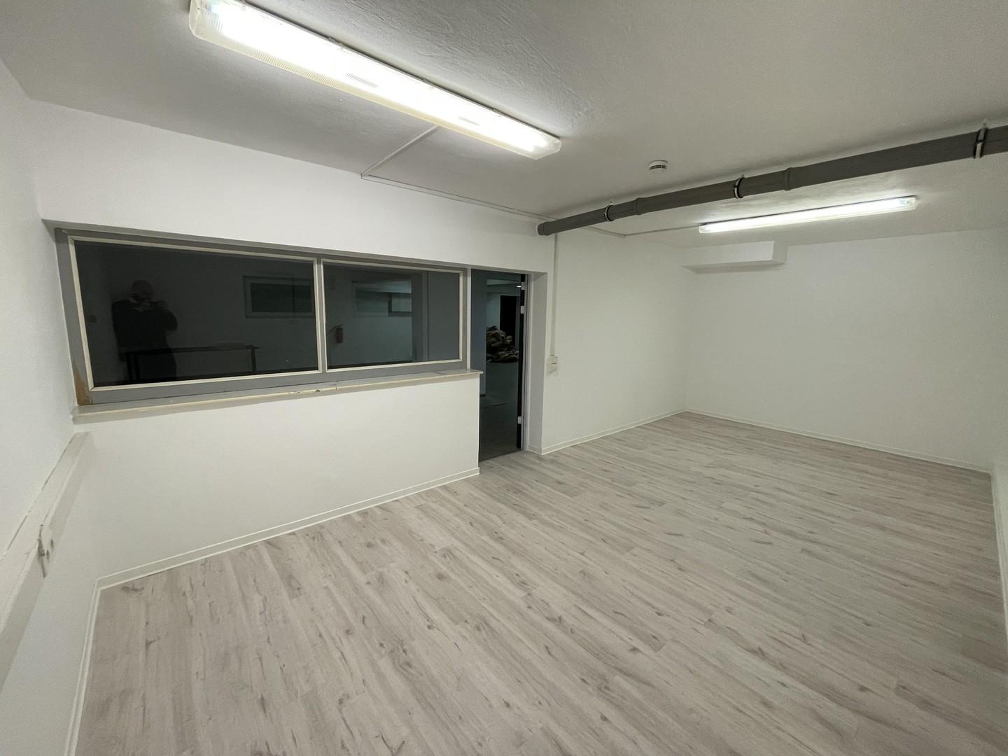 Büro UG