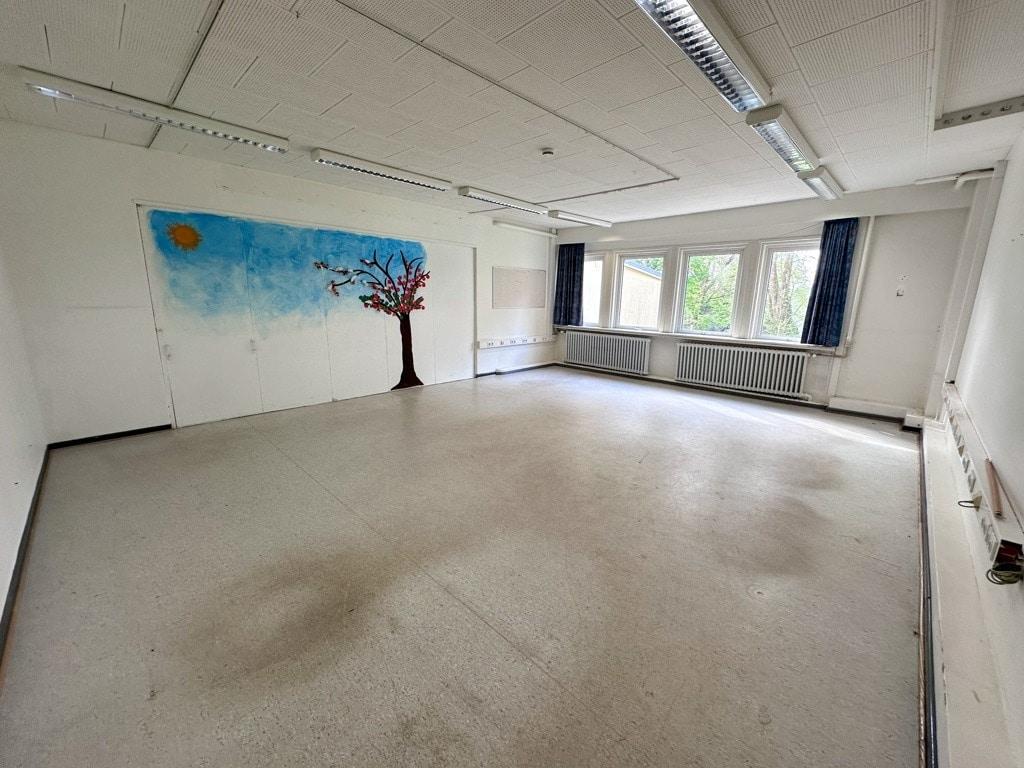 eheml. Schule