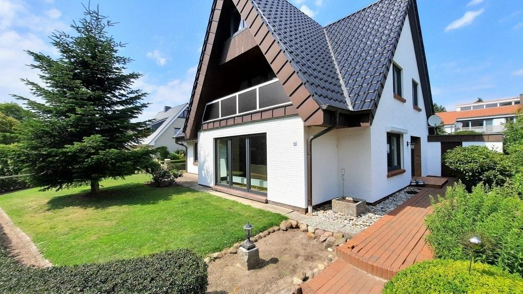 Zuwegung zum Haupteingang