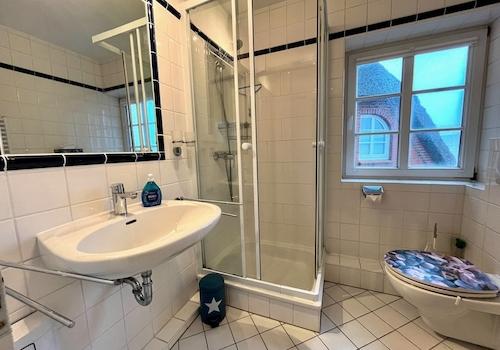 Duschbad im Dachgeschoss