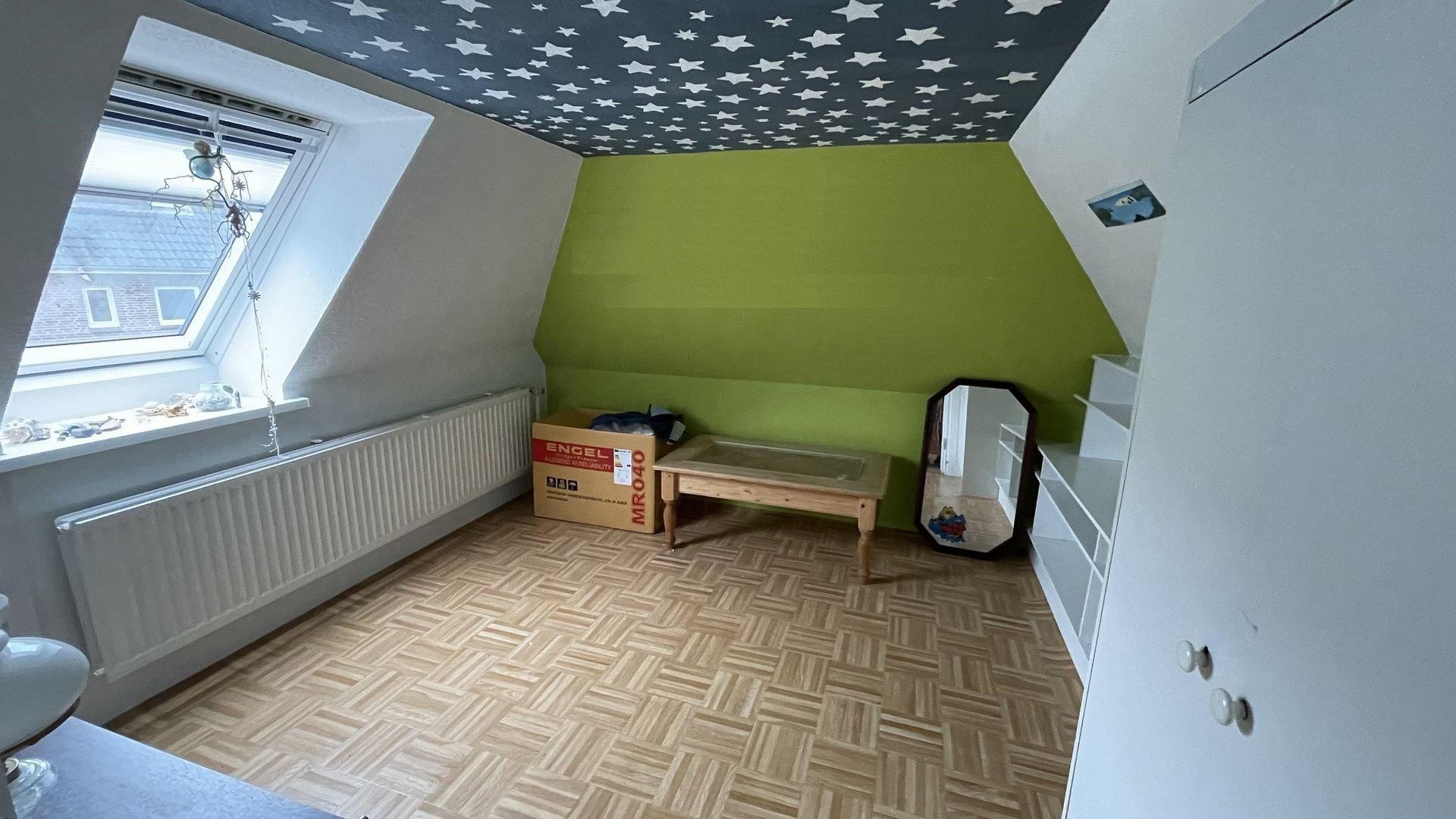 Haus 25a Zimmer im DG