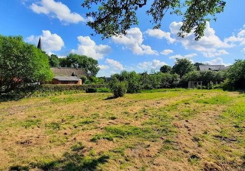 Der große Gartenbereich