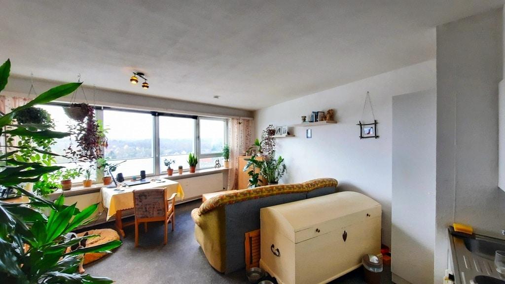 Wohn- und Schlafzimmer
