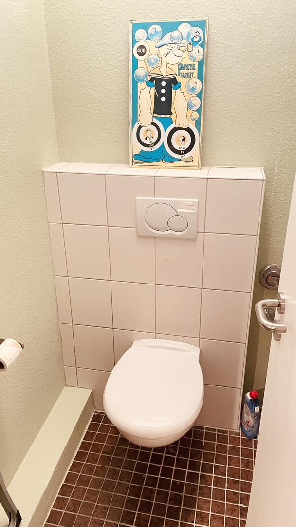 WC im Nebenraum