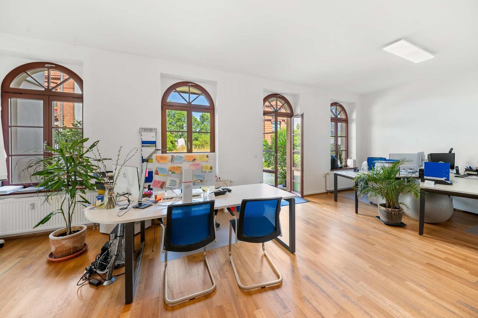 Büro 2