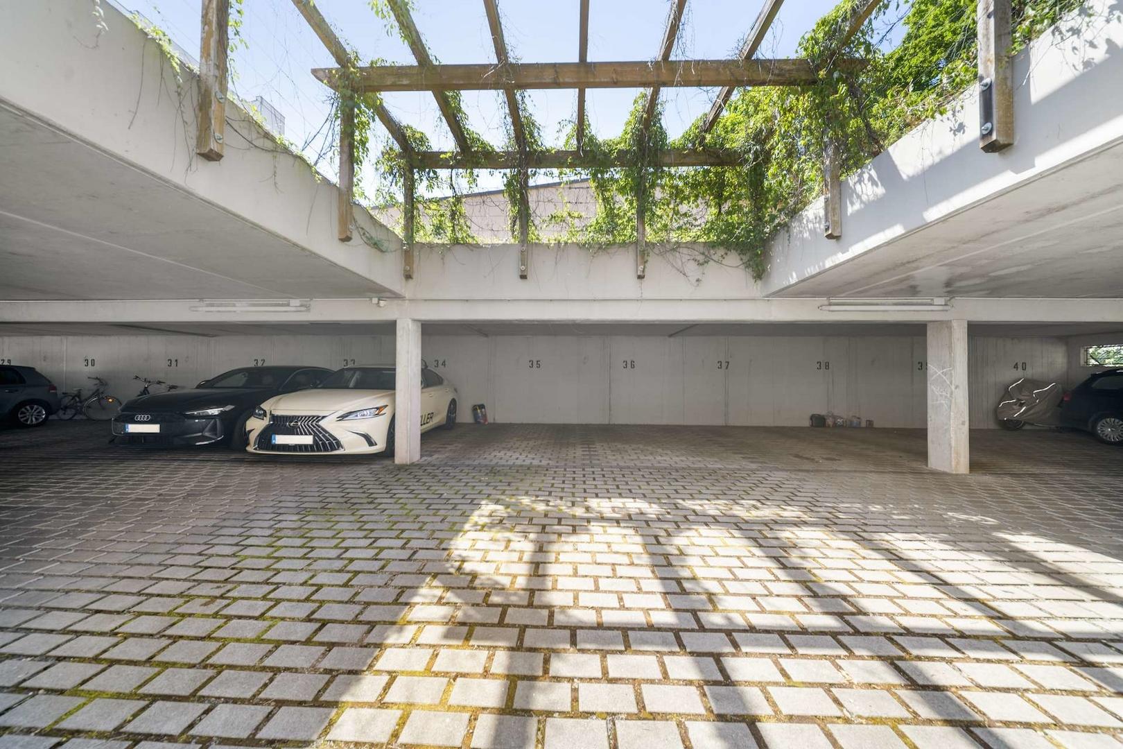 Tiefgaragen-Carport