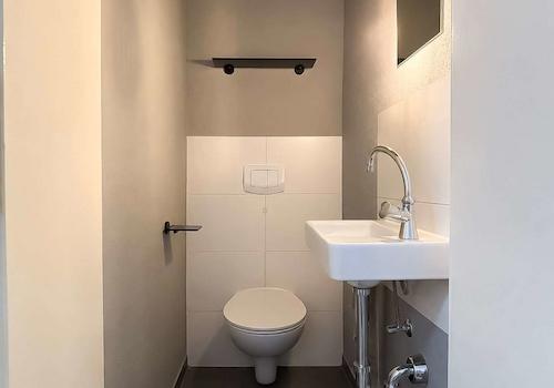 separates Gäste-WC