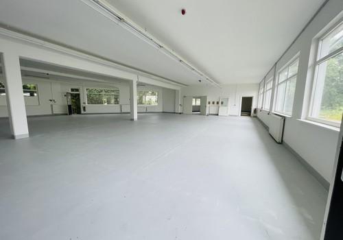 Halle 1