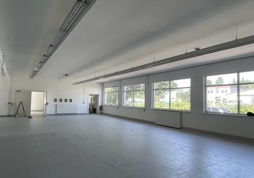 Halle 1