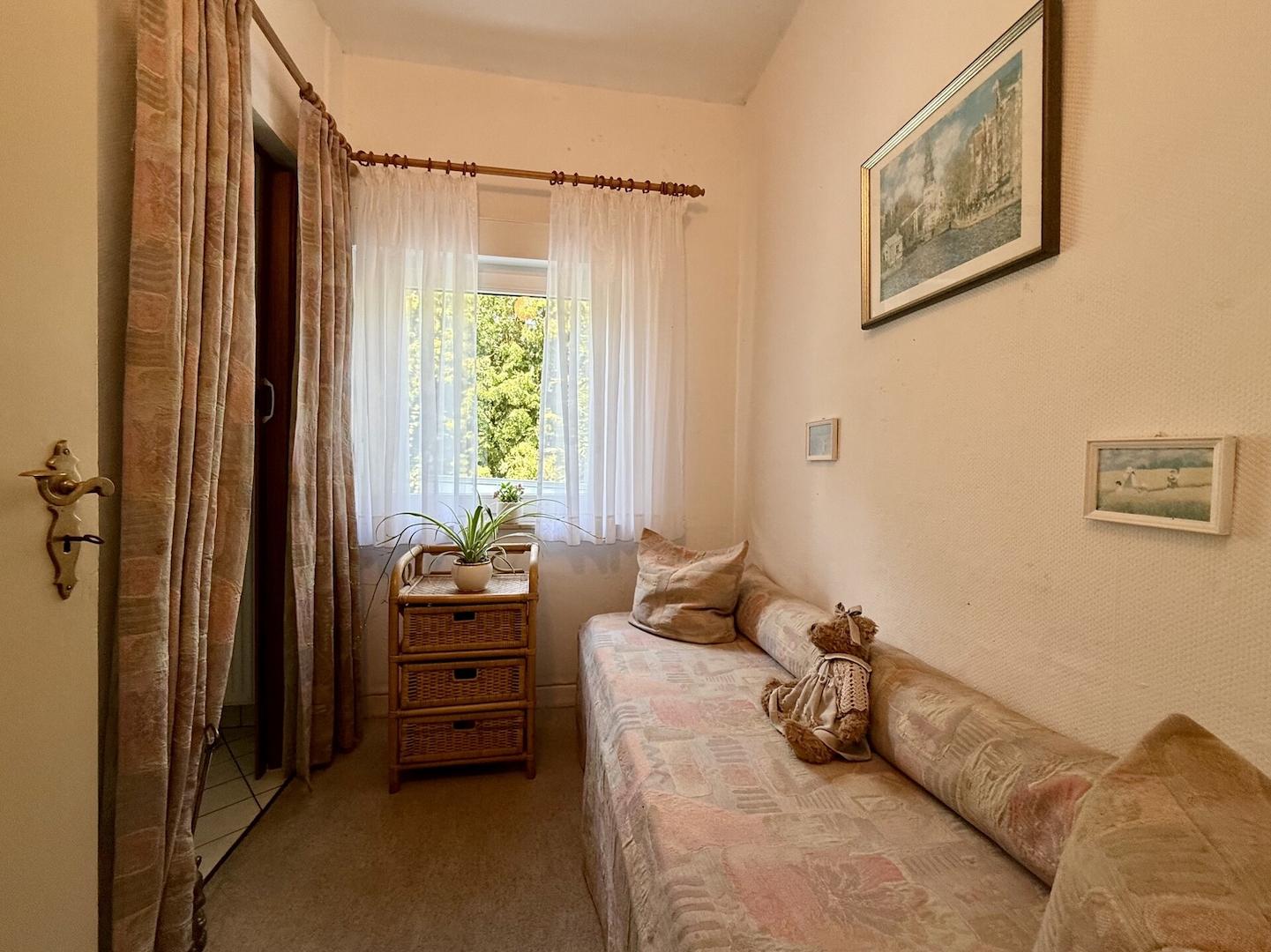 Erdgeschoss: Durchgangszimmer