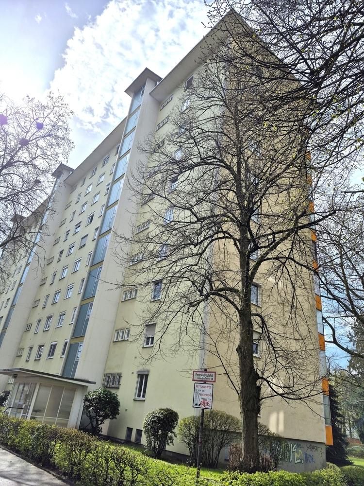 Straßenansicht