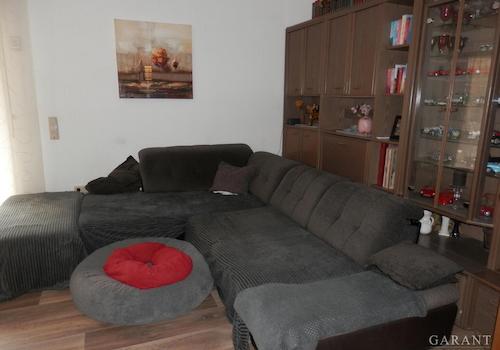 Teilansicht-Wohnzimmer