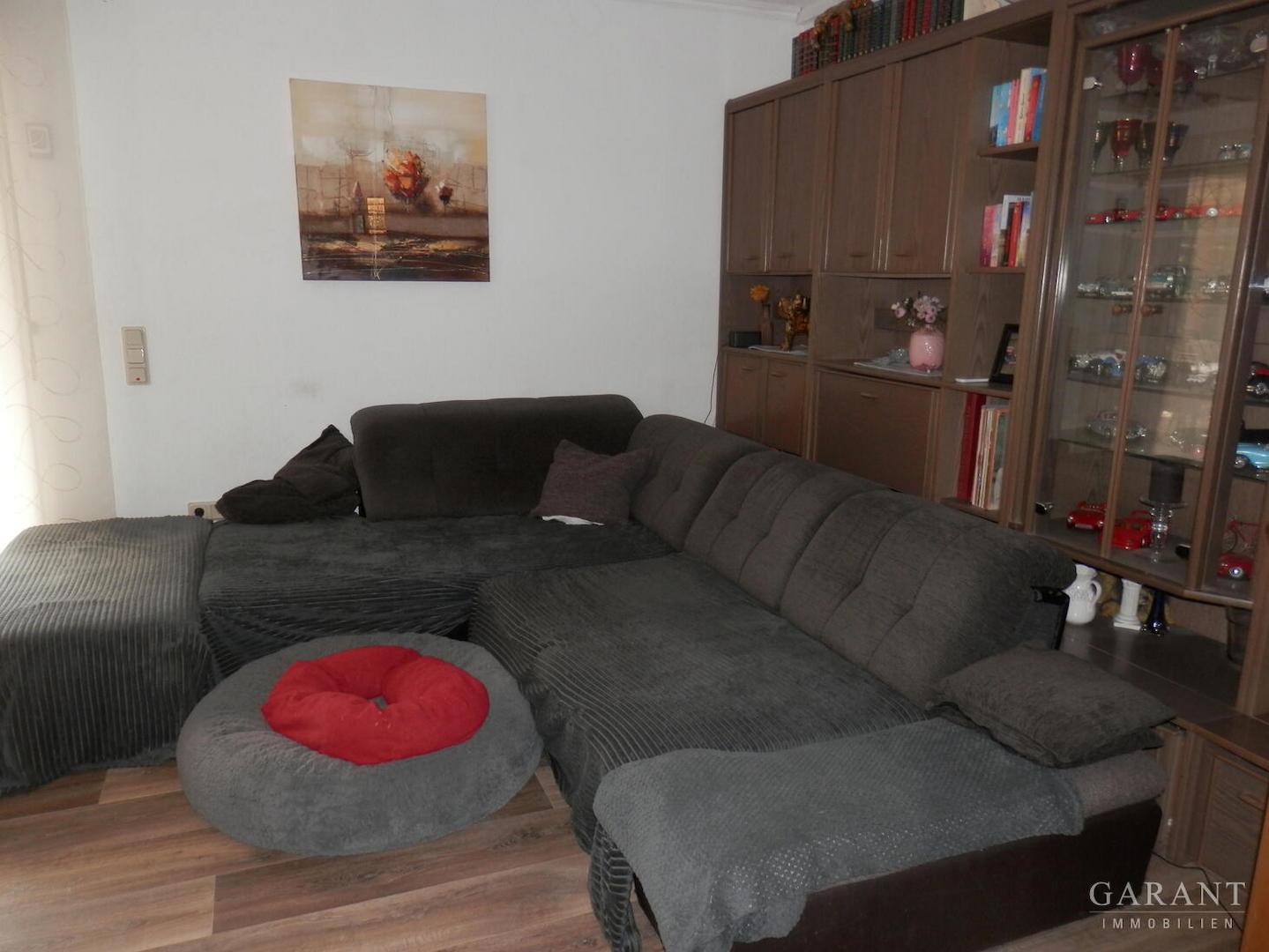 Teilansicht-Wohnzimmer