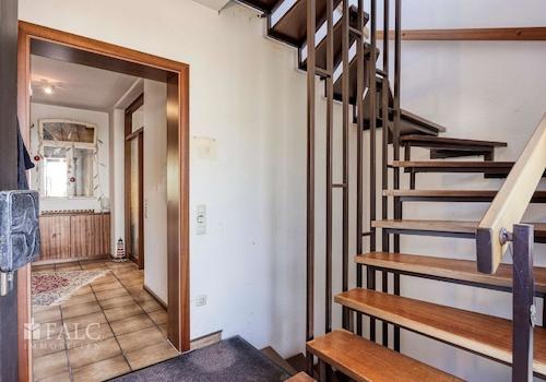 Flur mit Treppe