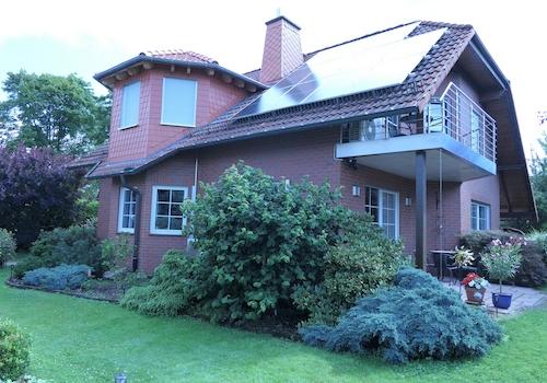 Hausansicht vom Garten