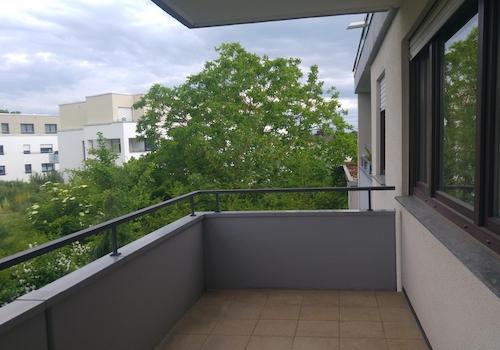 Überdachter Südbalkon
