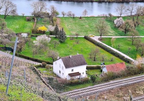Wohnhaus Blick zum Neckar