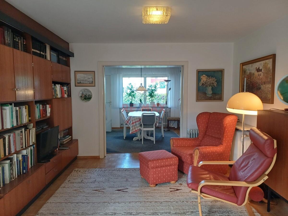 großes Wohnzimmer 