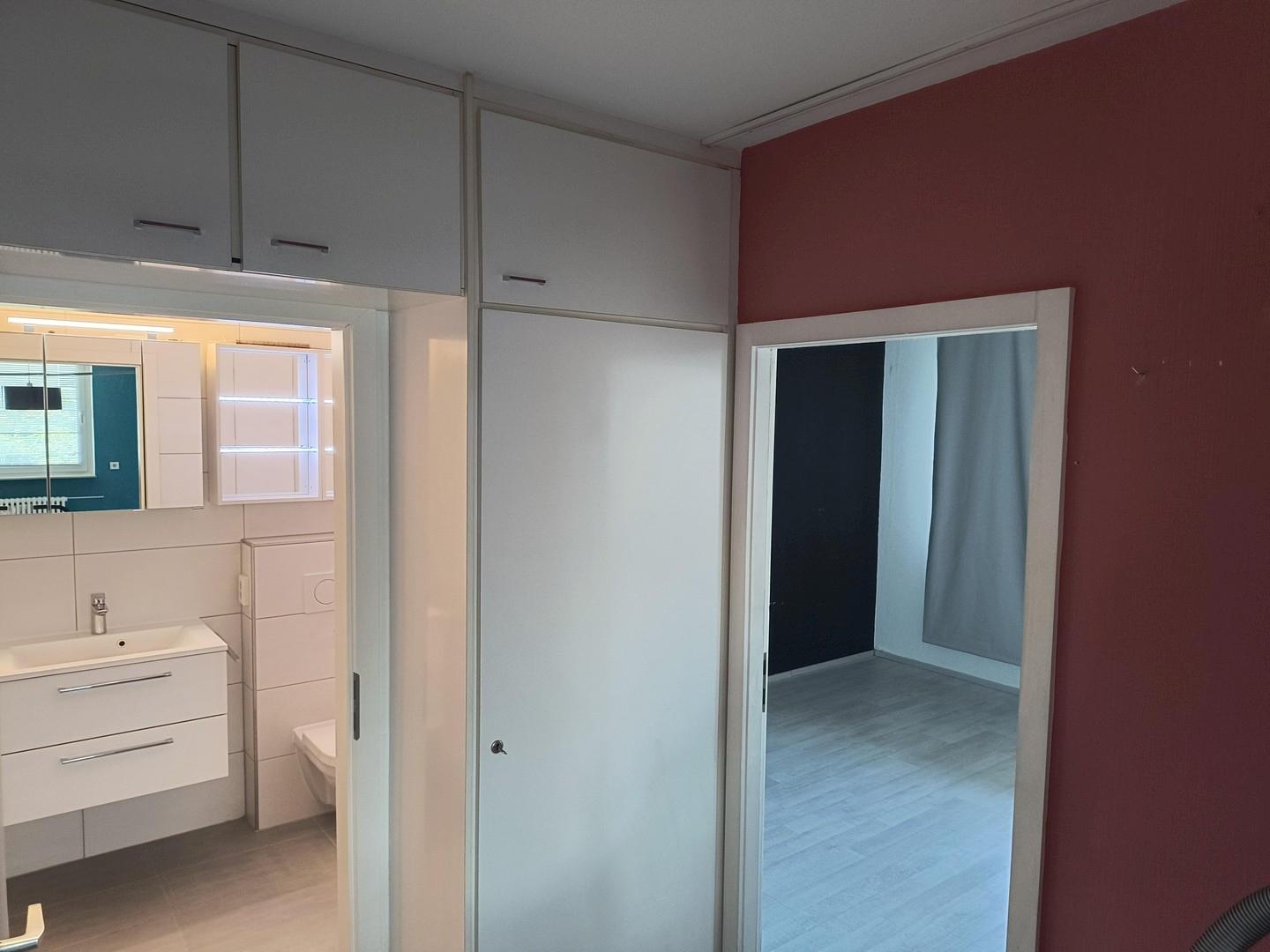 Flur mit Einbauschrank