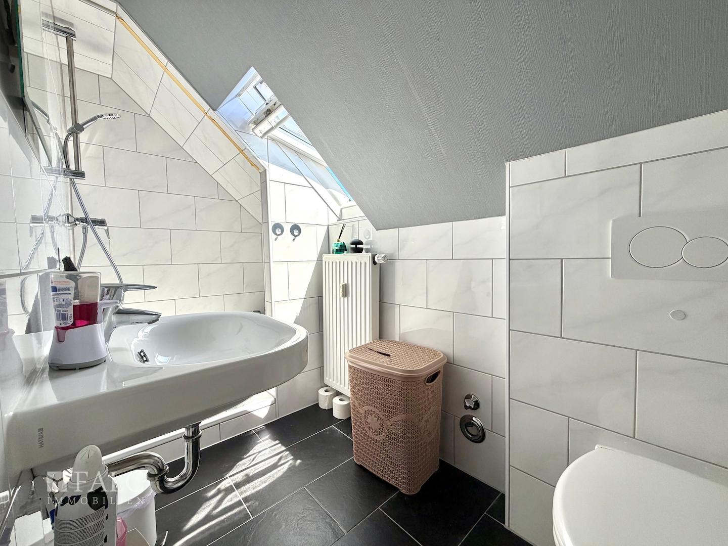 Badezimmer DG
