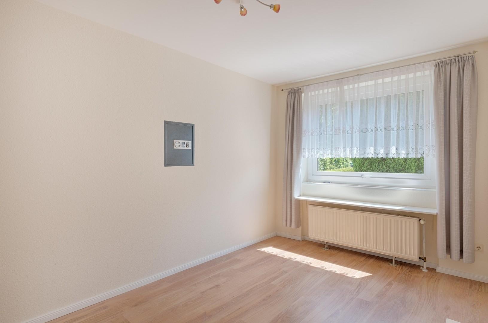 1. Kinder- / Areitszimmer EG