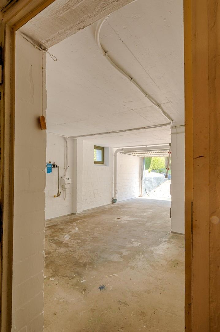 Garage mit direktem Zugang EG