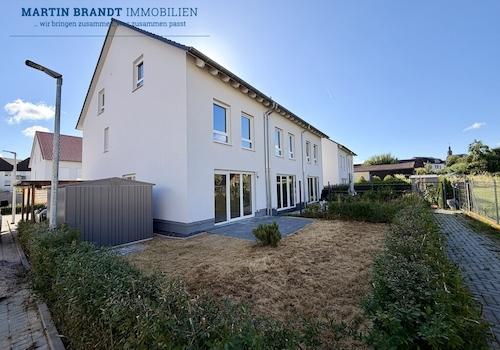 Rück-, und Gartenseite des Hauses