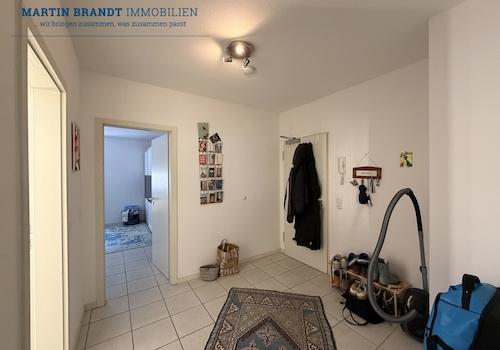 Flur / Wohnungseingangstür
