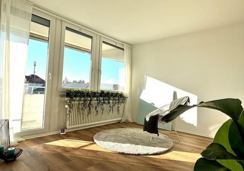 Fensterfront offener Wohn-/Ess