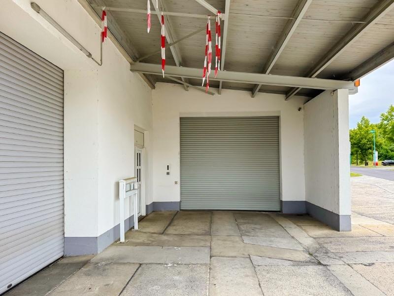 Anlieferung+Garage auf Südost