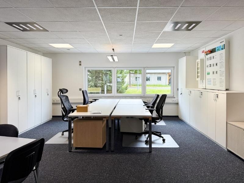 Büro 1