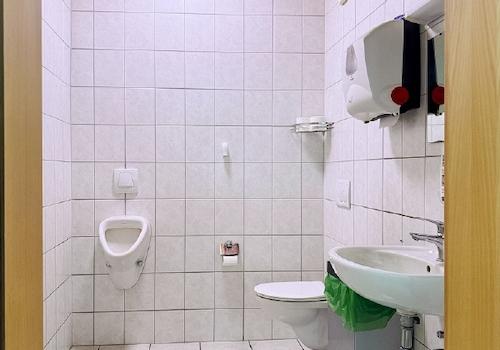 Eins von zwei WC